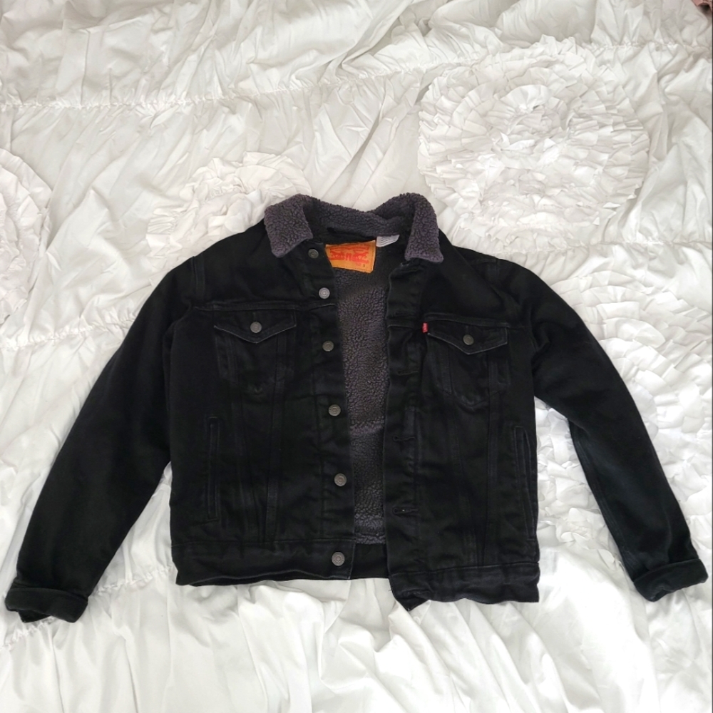 Levi's sherpa black on black denim jacket